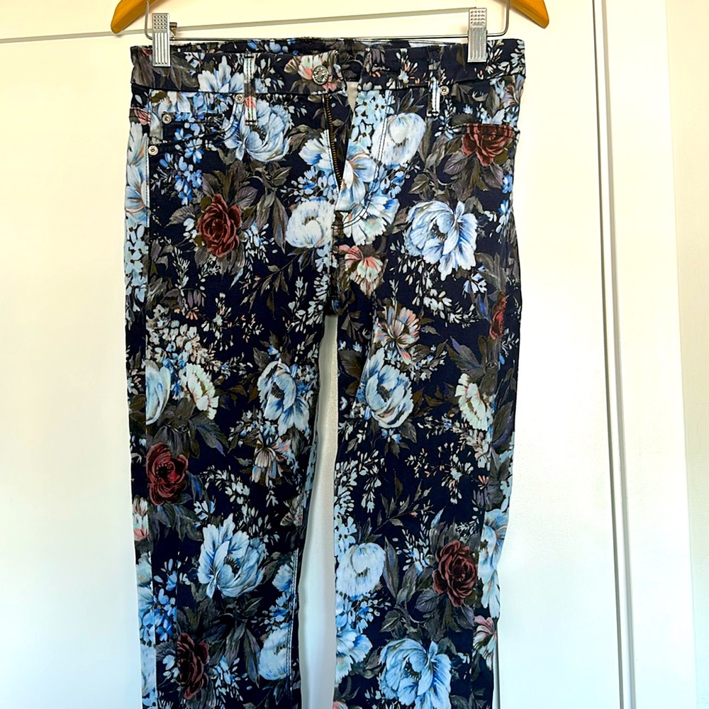 Seven for all mankind size 27 in good condition